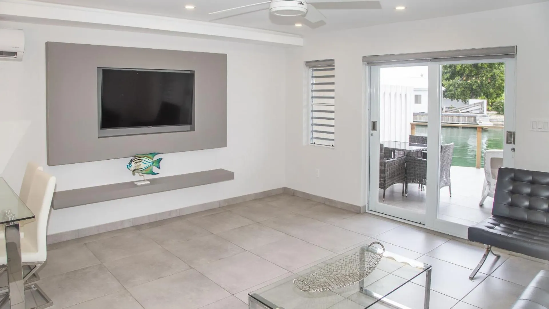 Vila 246D South Finger Jolly Harbour